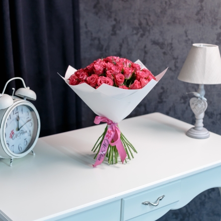 Buchet de Trandafiri Fuchsia in Hartie (51 fire) alt vedere product 3