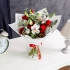 Buchet alb-rosu cu orhidei, gerbere, trandafiri, crini, hypericum, waxflower, bumbac si eucalipt, in hartie alba alt vedere product