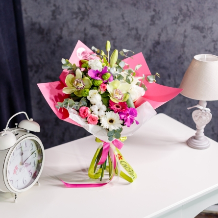 Buchet Alb-Verde-Fuchsia alt vedere product