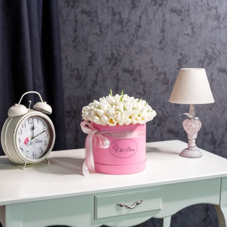 Cutie de Lux Medie cu Lalele Albe alt vedere product 3