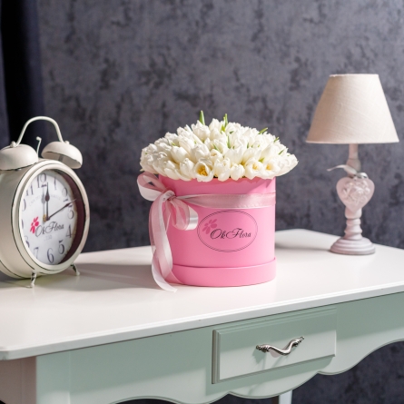 Cutie de Lux Medie cu Lalele Albe alt vedere product 2