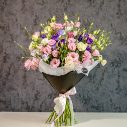 Bouquet of 35 Lisianthus