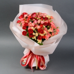 Bouquet of White, Pink and Red Garden Roses