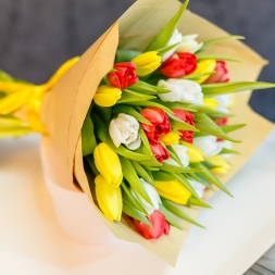 Bouquet of 31 multicolored tulips Nr 5