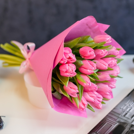 Lalele roz in buchet alt vedere product 2