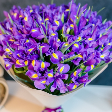 Buchet din 25 irisi in hartie alba alt vedere product 6