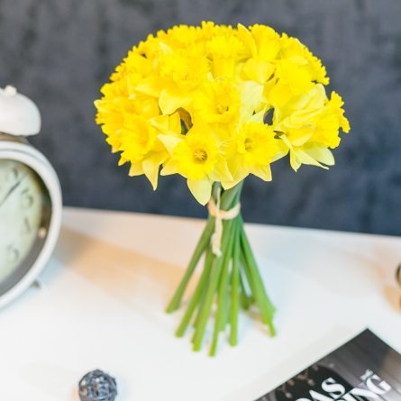 Buchet din 21 narcise alt vedere product 6
