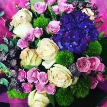 Buchet din Hortensia și Trandafiri alt vedere product 3