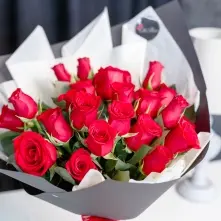 25 Red Roses alt vedere product 2