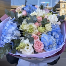 Buchet cu Hortensii Albastre și Trandafiri alt vedere product 4
