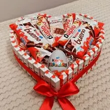 Romantic Gift - Heart with Kinder Sweets alt vedere product