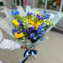 Bouquet with Roses and Purple Flowers alt vedere product 4